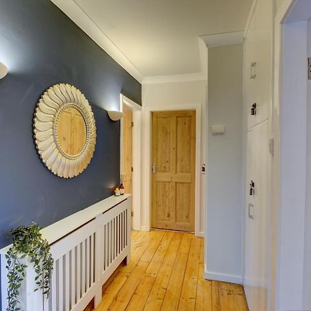 Kist Accommodates - Stylish Headingley Apartment - Parking - 500 Mps Wifi Meanwood Екстер'єр фото