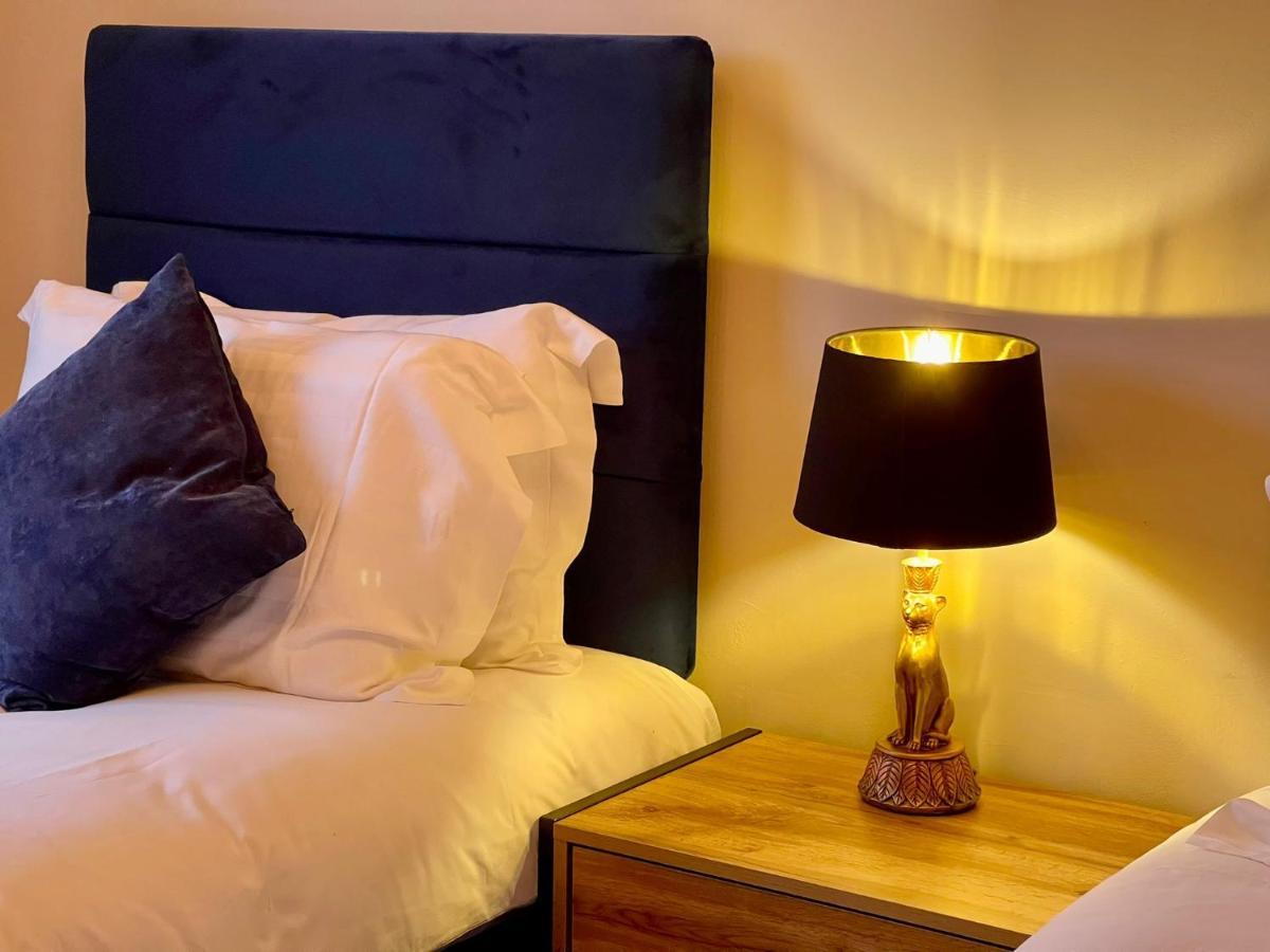 Kist Accommodates - Stylish Headingley Apartment - Parking - 500 Mps Wifi Meanwood Екстер'єр фото