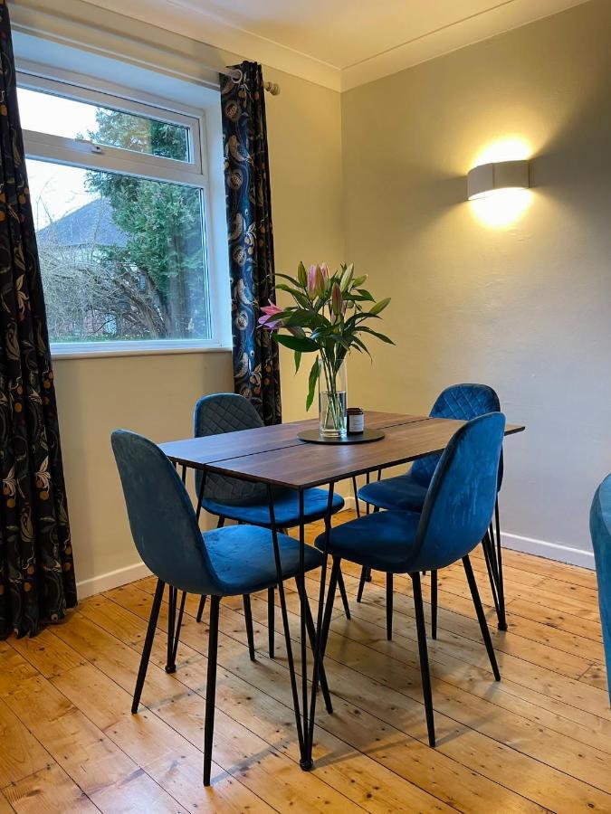 Kist Accommodates - Stylish Headingley Apartment - Parking - 500 Mps Wifi Meanwood Екстер'єр фото