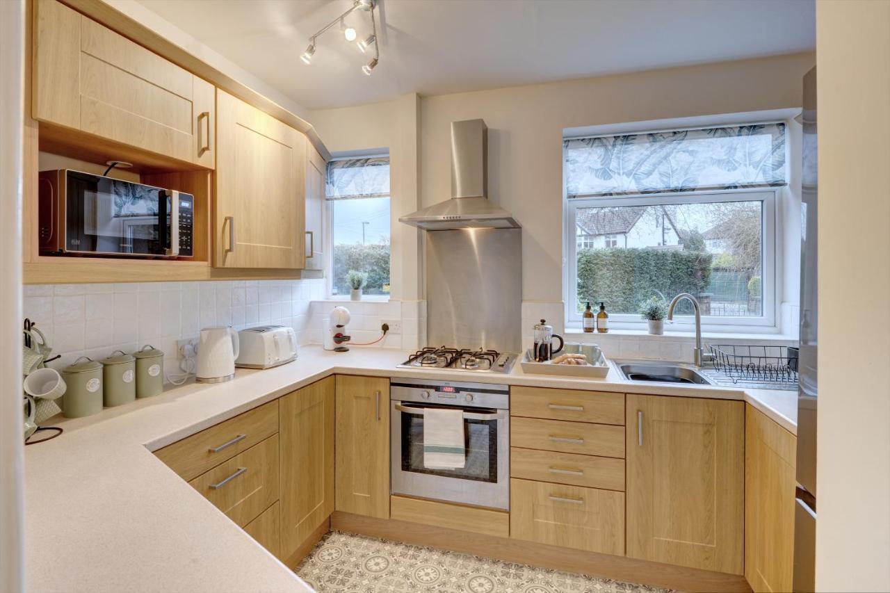 Kist Accommodates - Stylish Headingley Apartment - Parking - 500 Mps Wifi Meanwood Екстер'єр фото