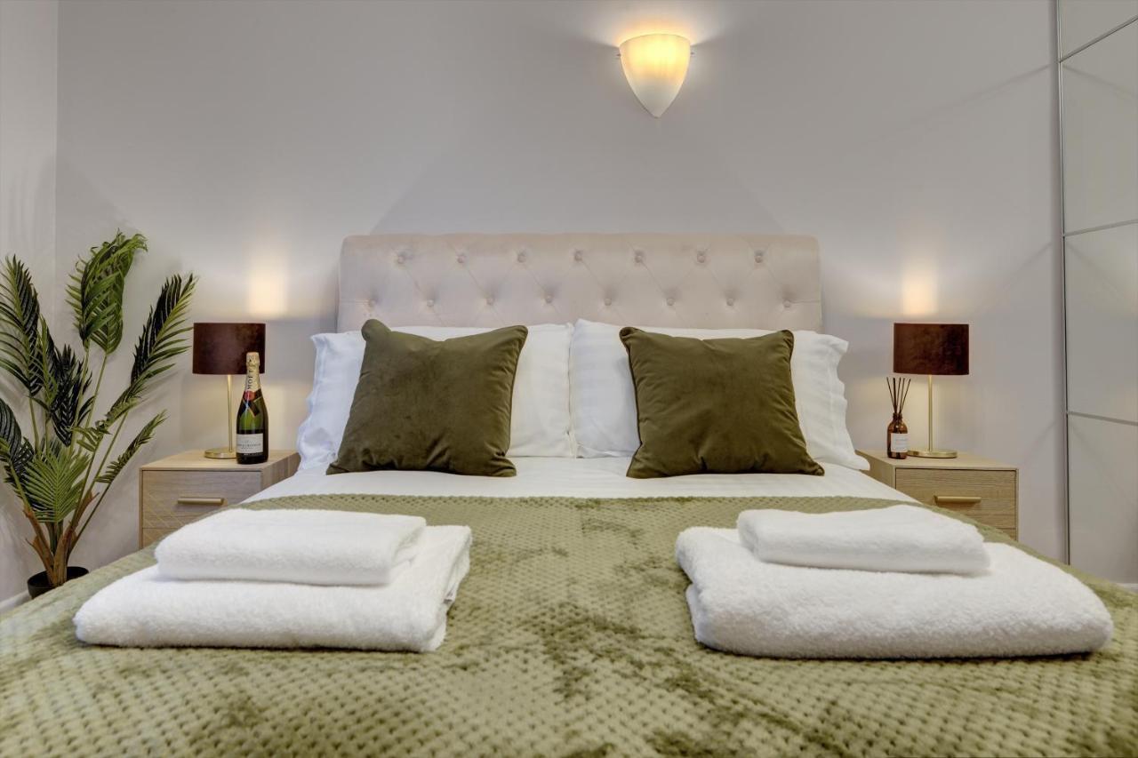 Kist Accommodates - Stylish Headingley Apartment - Parking - 500 Mps Wifi Meanwood Екстер'єр фото