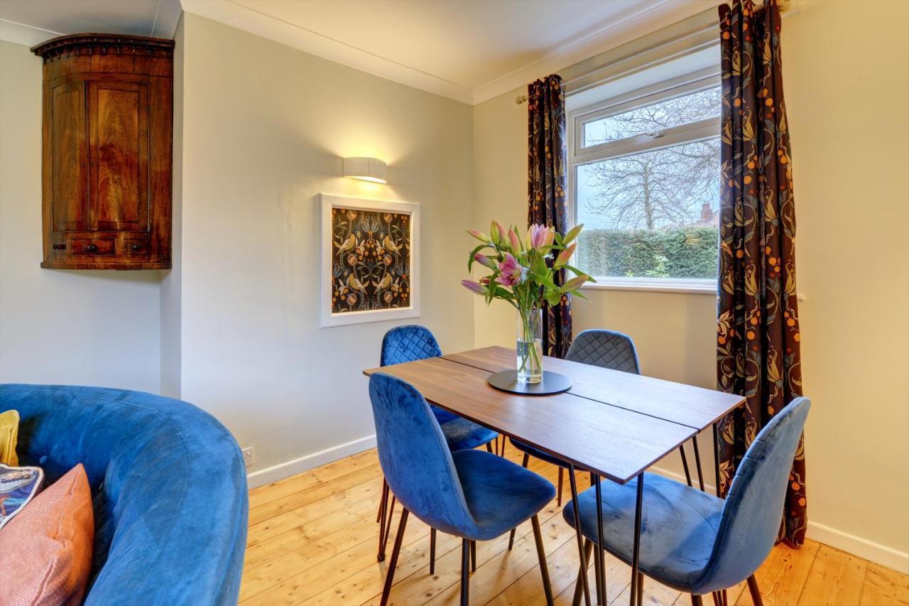 Kist Accommodates - Stylish Headingley Apartment - Parking - 500 Mps Wifi Meanwood Екстер'єр фото